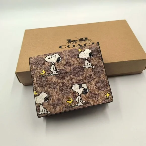 NWT Coach Tan Wallet with Snoopy Design - Picture 1 of 6